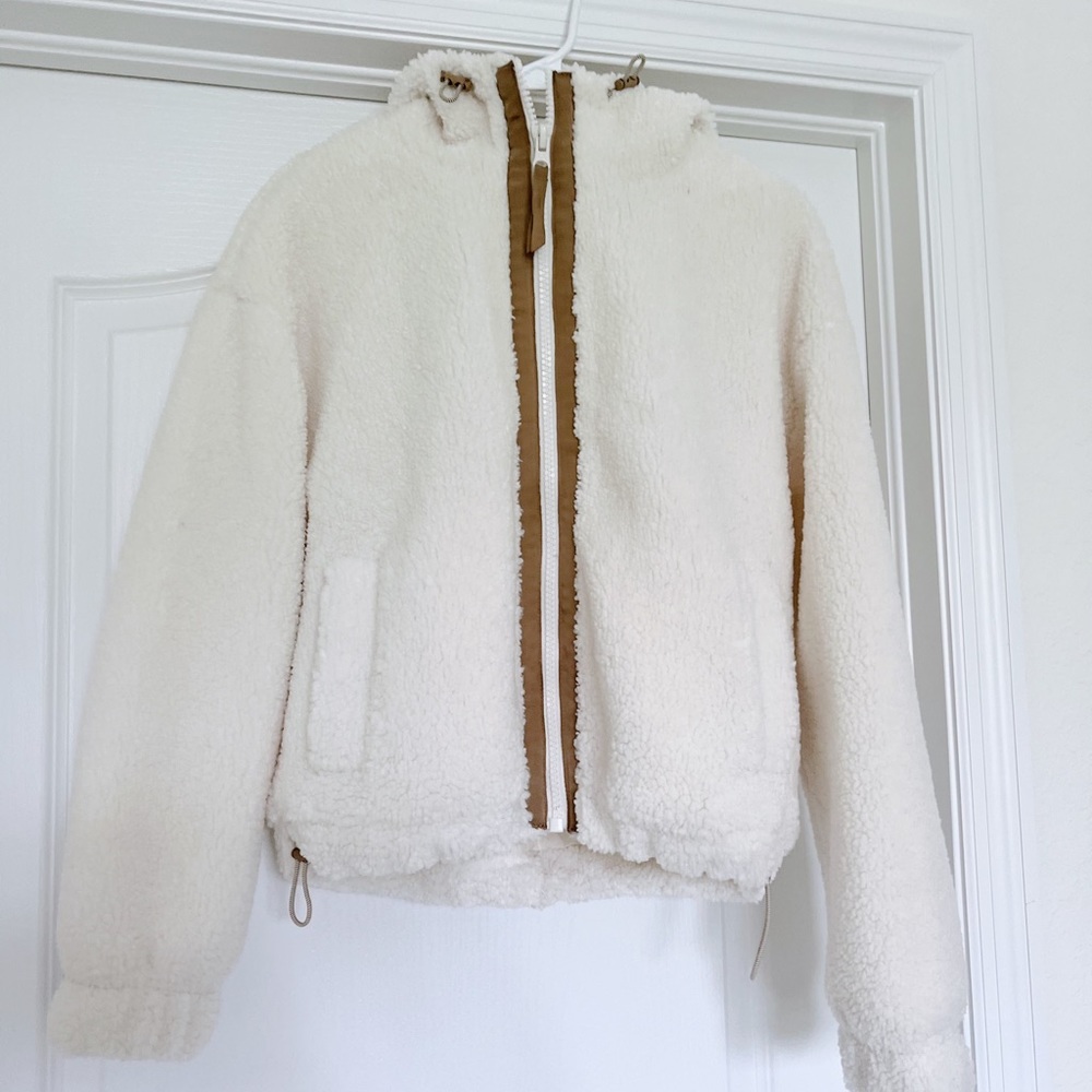 NWT! Gap Sherpa Active Jacket